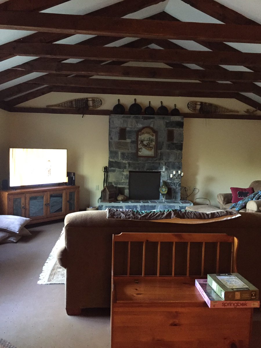 Check out The Anchorage in South Hero, VT if you're looking for a place to stay! #theanchorage #southhero #VT #jamiehartman #basselite