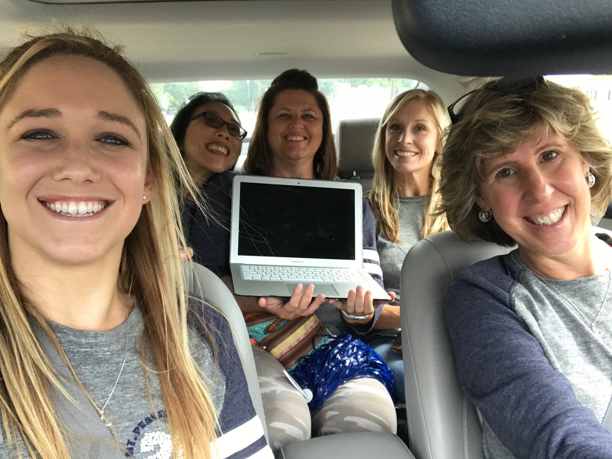 mimi_fleischman's tweet photo. Team Scavenger Hunt  GO TEAM Kinder! #misdproud #misdmpe https://t.co/CTfh325UKo