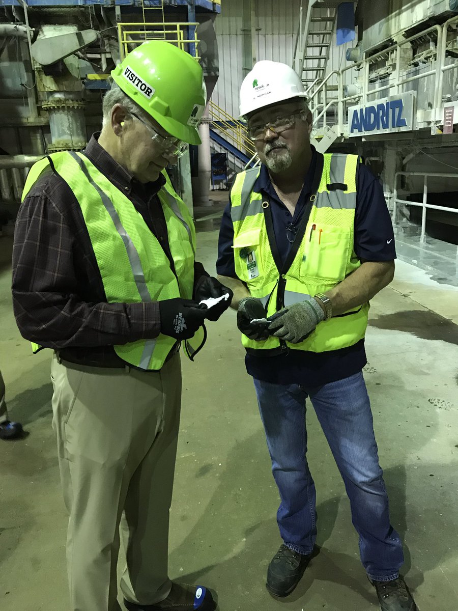 FalconPresJones's tweet photo. Very interesting tour of Resolute this afternoon and I look forward to finding ways to work together in the future! https://t.co/8ccYvAXovg