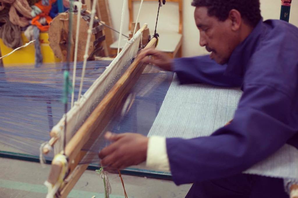 KuDuLife's tweet photo. So focused on the wool spinning, he knows that every details count! #Kuduhome #Kudulife
.
.
.
.
.
#handmade#design… https://t.co/1vtAPx3dF6 https://t.co/kEeZsLRr9E