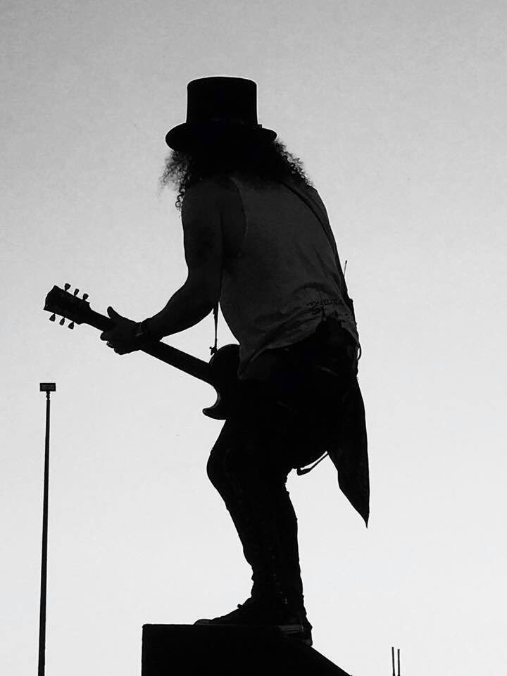 EmilFeist's tweet photo. #gunsnroses https://t.co/Eqa4kmgaIs