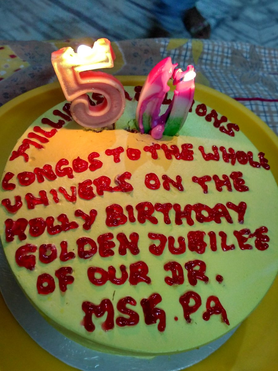 YogiInsan123's tweet photo. @Gurmeetramrahim #MSG9बर9Day6 papa g happy bdy g sari famly tarf se ye cake kabool kro luv uuu shone shone cute cute mere gsint saint papa g https://t.co/SFssHrG7VK