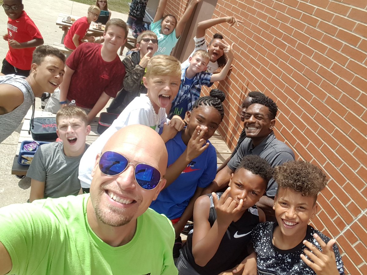 DrNickSutton's tweet photo. Loving Lombard! #wearelombard https://t.co/A8k1nMre99