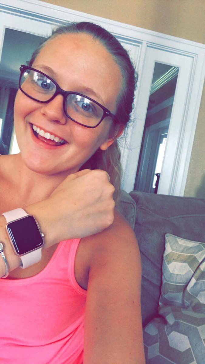 My customer Sydney LOVES her new iPhone 7 and matching Apple Watch! #IHXceptional #BeachParty @ErickDAlvarez14 <a href="/paulkim721/">Paul Kim</a>