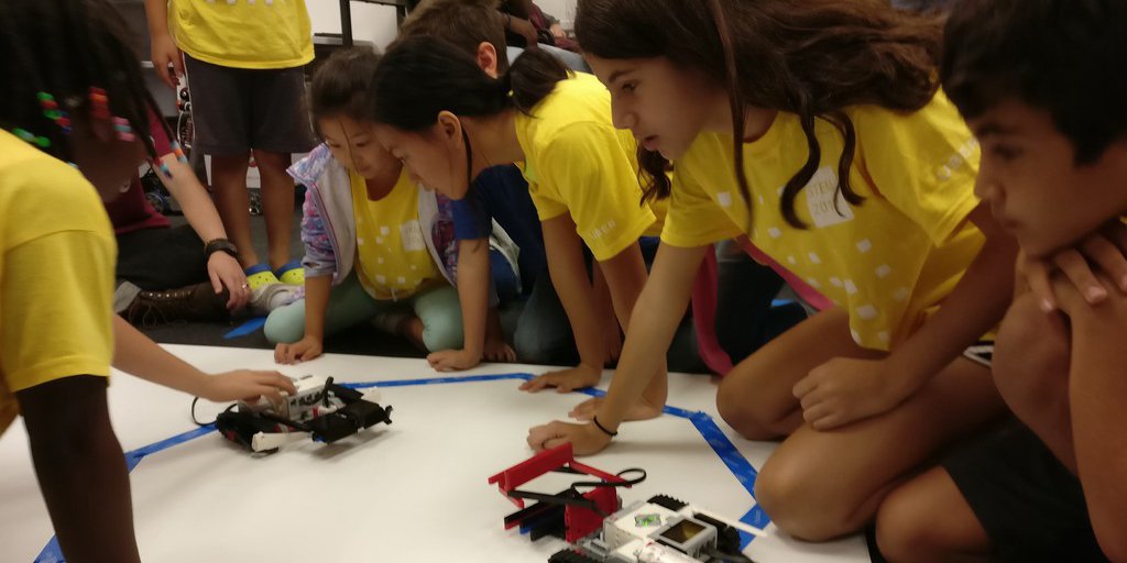 UberEng's tweet photo. What have you built this #summer? Last week, #Uber #Engineering &amp; #FRC @CardinalBotics hosted a #LEGO #STEM #robotics camp for #UberFamilies https://t.co/pFXhZ1nhPe