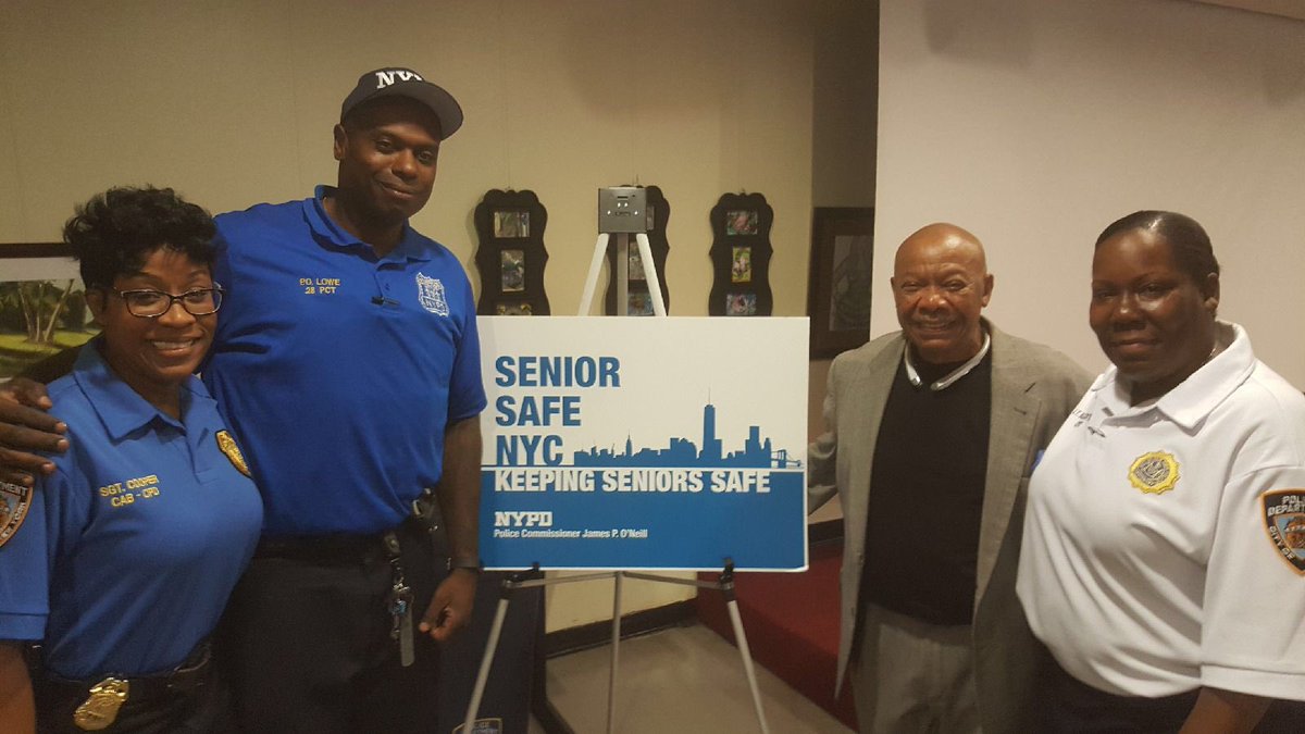 NYPD28Pct's tweet photo. Senior Safe NYC event at #HarlemStateOfficeBuilding w/ @nyrr providing some fitness tips while we provide some safety tips for our elders. https://t.co/P30Zr6j9vE