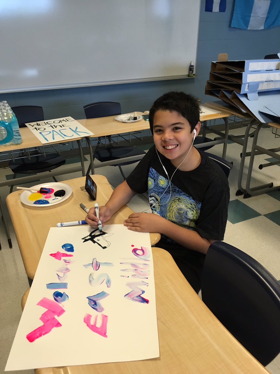 rpemshuskies's tweet photo. Our Student Leadership Teams rock! #previewdayprep #care #kindness #epeast #cominginbeforeschoolstarts https://t.co/dkFqFWvGhU