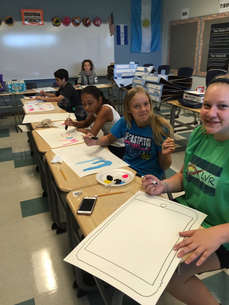 rpemshuskies's tweet photo. Our Student Leadership Teams rock! #previewdayprep #care #kindness #epeast #cominginbeforeschoolstarts https://t.co/dkFqFWvGhU