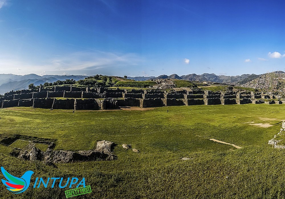Saqsaywaman es una fortaleza ceremonial inca, puedes visitarla mediante el city tour en #Cusco.
#travel #viajes #IntupaCusco #viajando