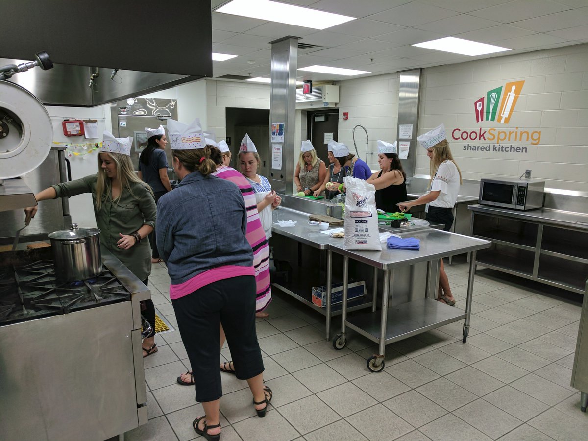TheSummit_FW's tweet photo. Had a great time w/ @WMES_ELEM making fajitas! #CookSpring #TeamPico #TeamEmpanadas https://t.co/WjaWwxdSTv