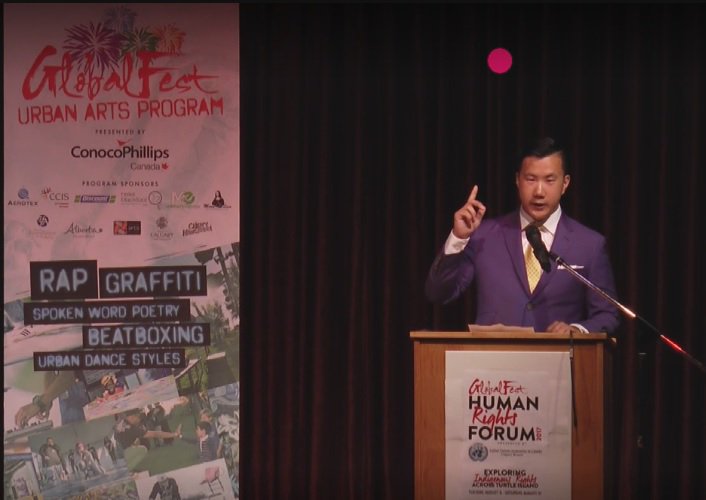 unaccalgary's tweet photo. Our Director of Professional Development Bronson Ha spoke at #GlobalFest #hrf Join us 2nite in #EllistonPark #unac #unaccalgary #yyc #yycsdg https://t.co/V2EQJdCW2h