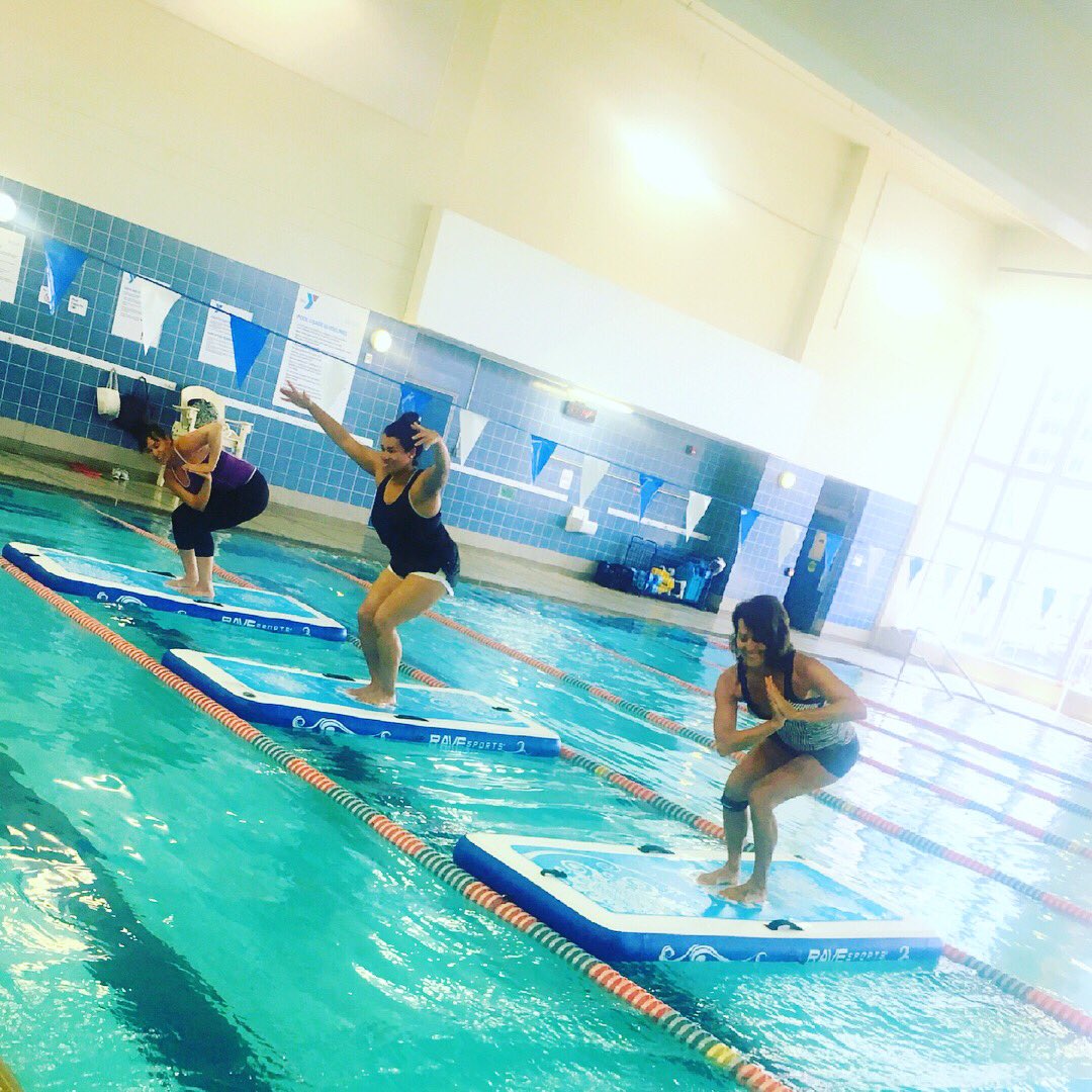DouglasDaytonY's tweet photo. That's what' #SUP #WAVEyoga #FREEDemos #tryItTueday #waveFit #mplsYoga #mplsFitFam #mplsDowntown #fitgoals #balance #strength #waterworkout https://t.co/WzWzPJUU8s