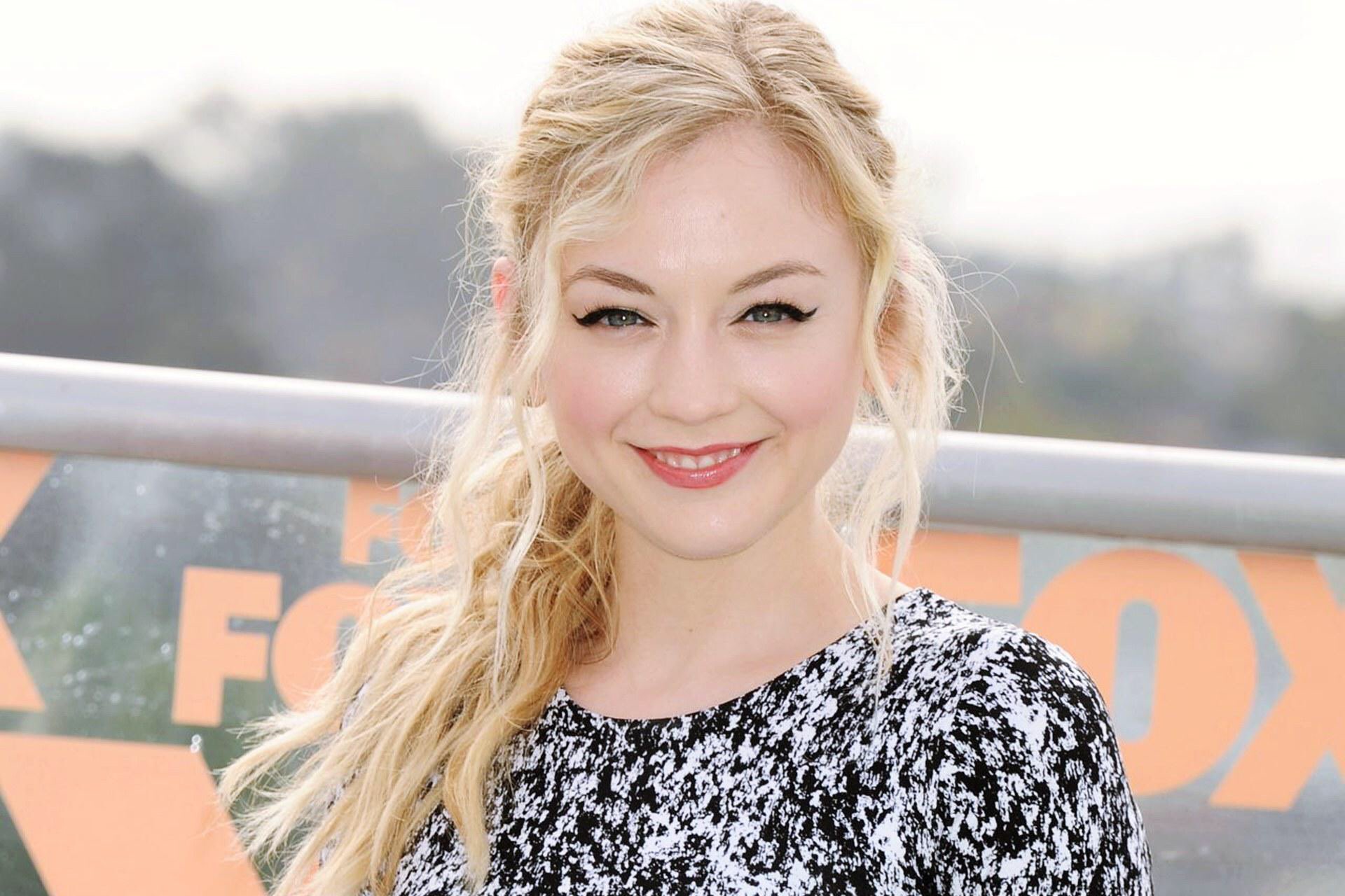 Wishing Emily Kinney ( a very Happy Birthday today!!   
