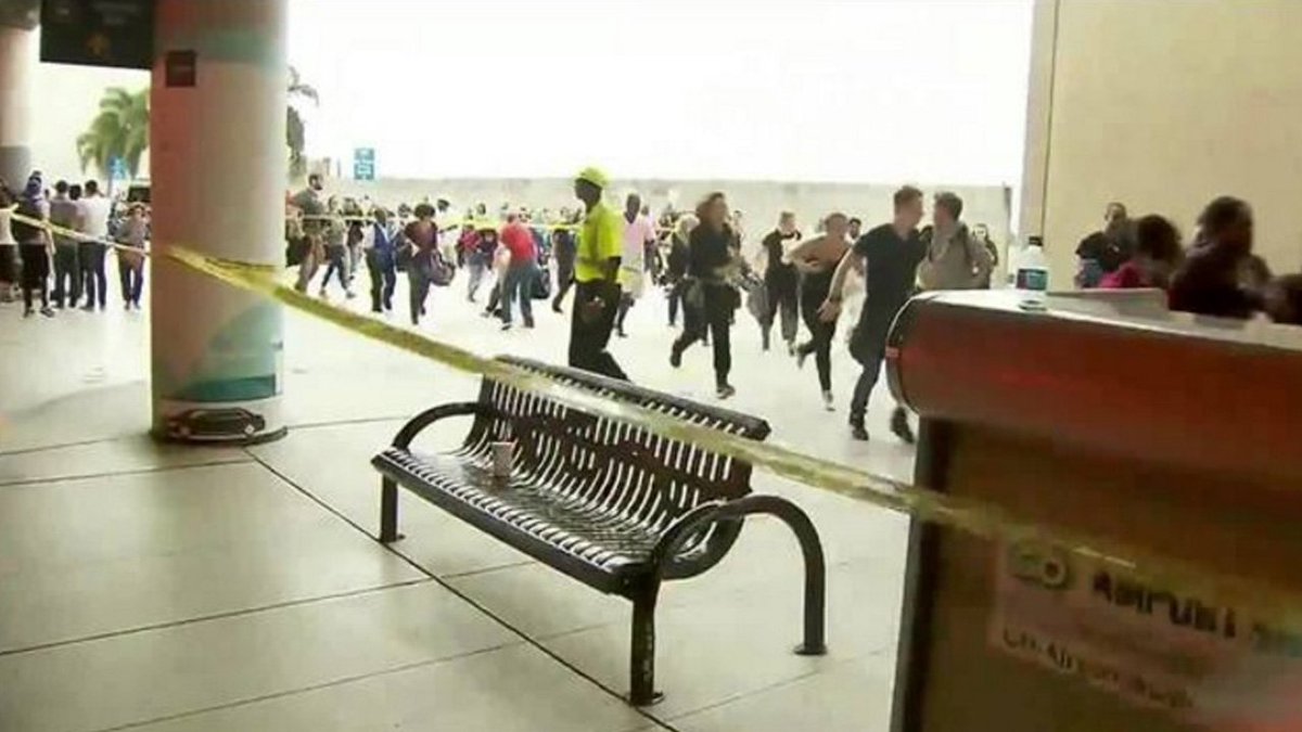 Report: Lack of command stymied response to airport shooting bit.ly/2uMryxc?utm_me… https://t.co/YHFY2WCOK6