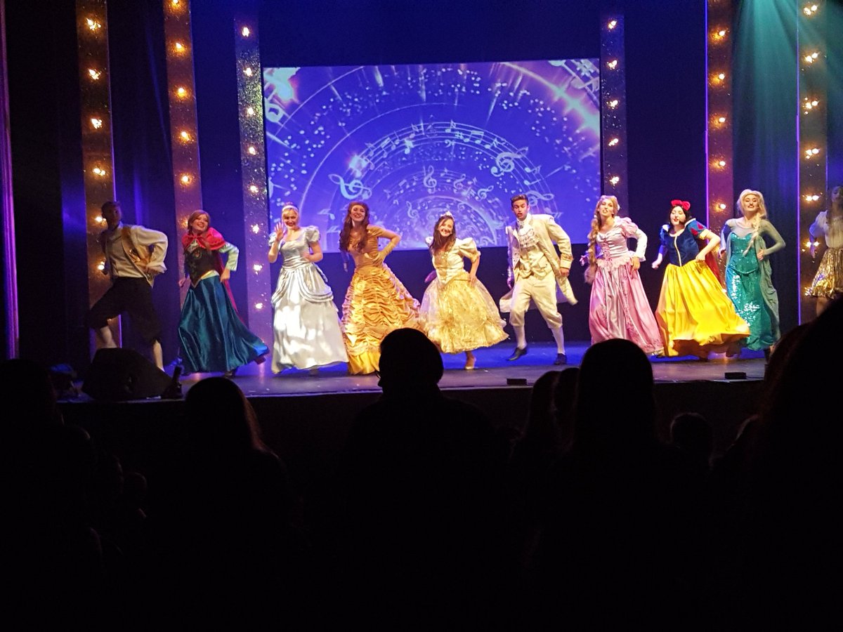 Timseward21's tweet photo. One of the best family shows on the south coast this summer 

Well done @andybren @ocd_uk  @TroyHarrisUK  @CarlT_Official https://t.co/52ai5xWtLN
