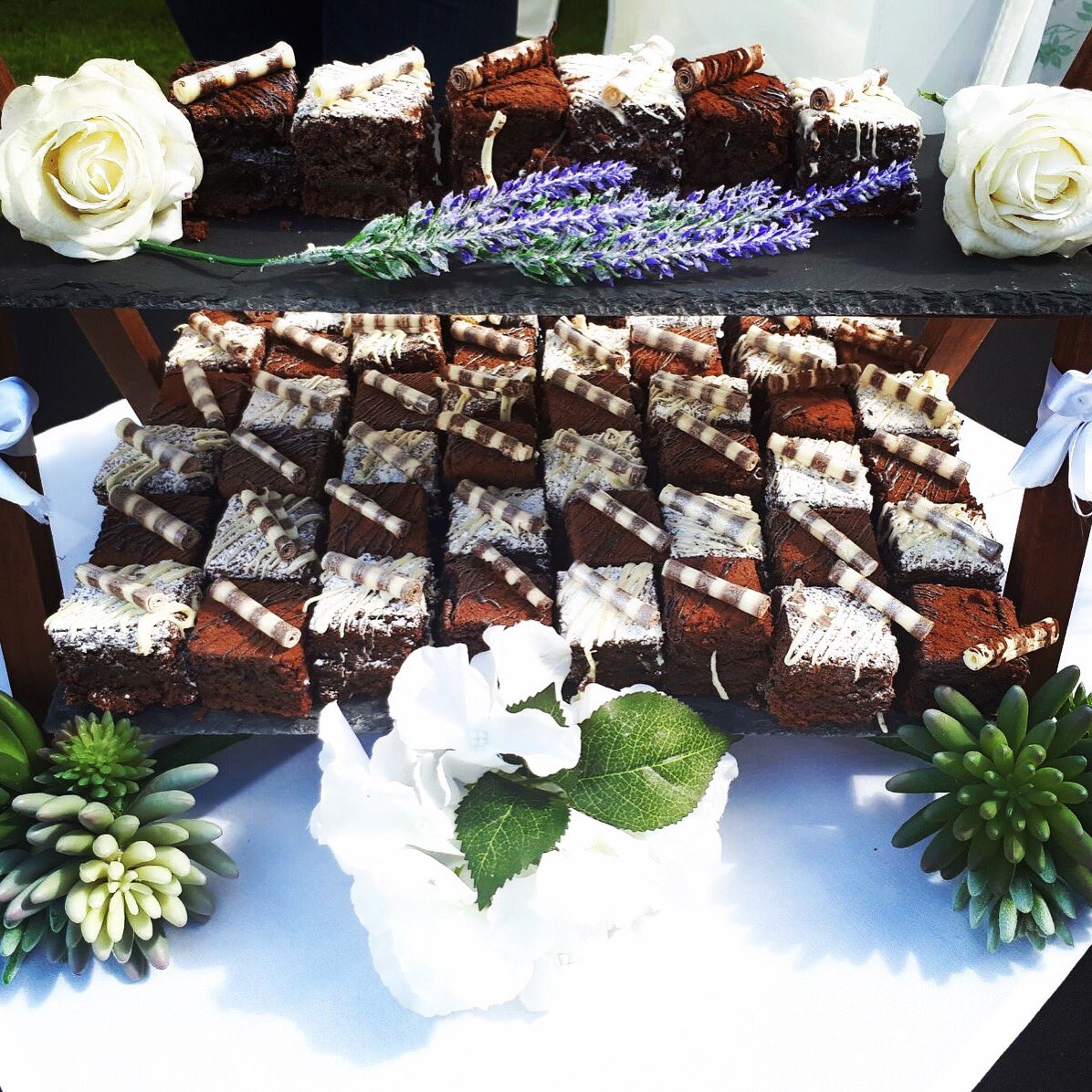 vine_events's tweet photo. Delicious desserts for a summer party... #barbecue #SummerParty  #partyfood #sevenoaks https://t.co/sNgRr2dms2