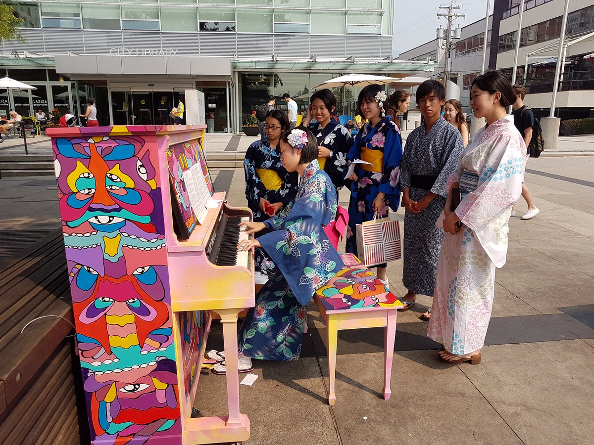 This group came a long way to play #PianoInThePlaza, all they way from Chiba, Japan, our Sister City! #NorthVan https://t.co/ROpLGsOyy9