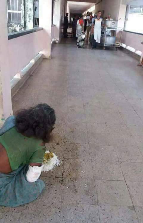 MahiMah01192131's tweet photo. ഇതാണ് കേരളത്തിലെ സർക്കാർ ആശുപത്രികളുടെ ഇന്നത്തെ ദയനിയ അവസ്ഥ.. കോടികൾ മുടക്കി പരസ്യം ചെയ്യ്താൽ ദാരിദ്രം മാറുമോ.. മിസ്റ്റർ പിണറായി വിജയാ..😂😂 https://t.co/5jWukKkd1l