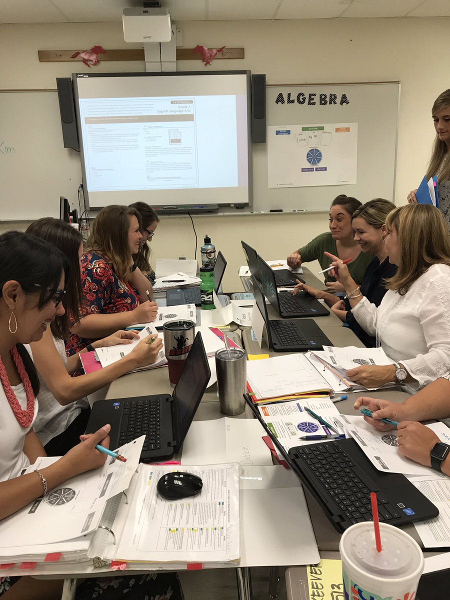 roberts_elem's tweet photo. Teachers doing the work! https://t.co/hkMW5O4PFe