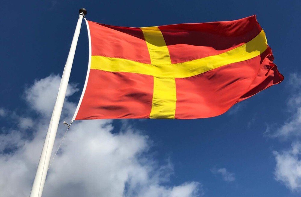 Fobickar ska inte sätta fälleben för Skånes flagga. #skpol mynewsdesk.com/se/moderaterna…