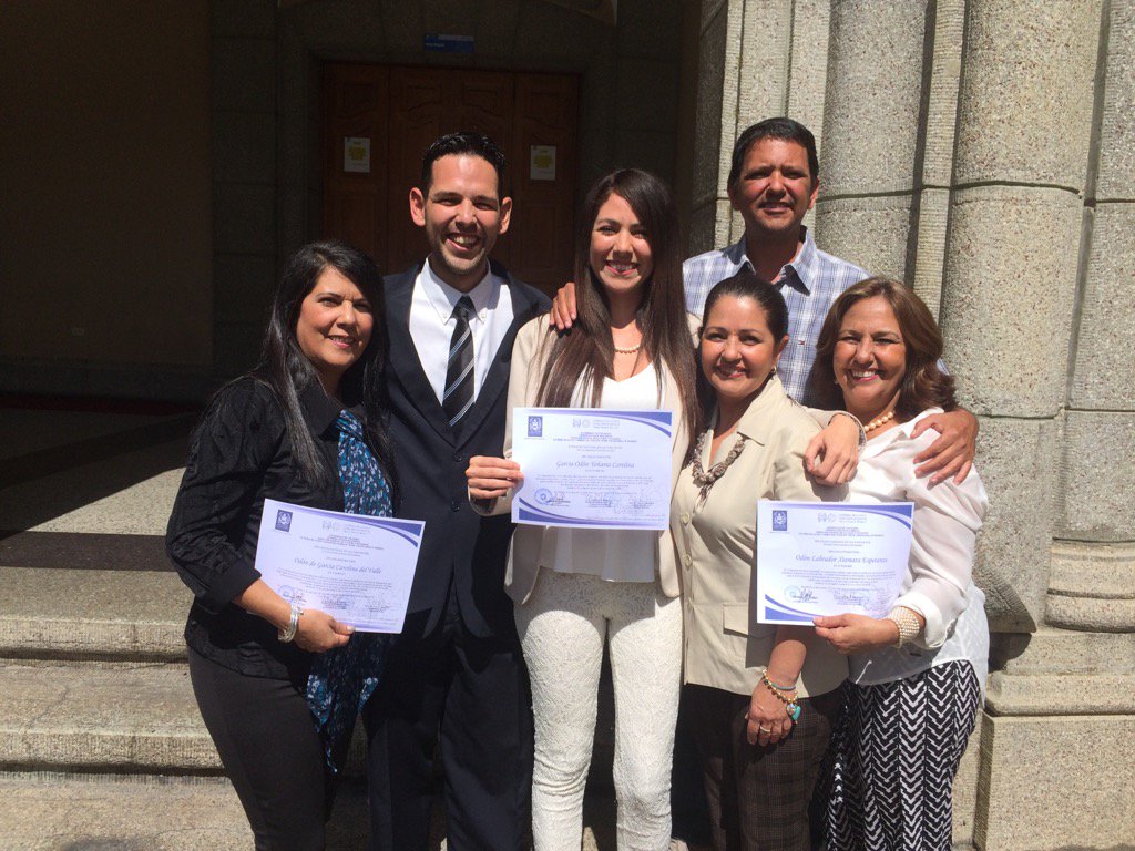 YohamaG's tweet photo. #YoEstoyConCarlosGarcia y siempre estaré contigo https://t.co/EGbjsr0PFK