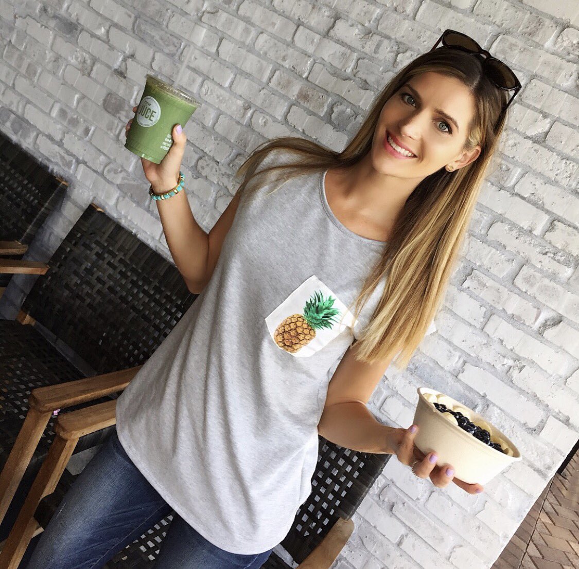 Rawjuce's tweet photo. 😀 @EatPalmBeach knows how to celebrate National Relaxation Day at Raw Juce. 
#Nationalrelaxtionday #RawJuce #Plantbased #BackToSchoolOrganic https://t.co/J1I1swpLKw