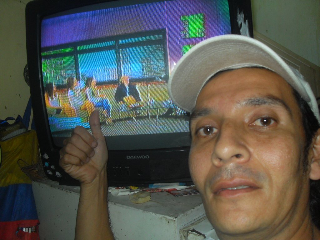 osiris11911's tweet photo. @MBDRCN #LoMáximoMBD quiero un tdt  Gracias un saludo desde Bucaramanga son lo maximo Deseo poder hablar con ustedes aqui con @LauraAcuna https://t.co/GgRtw9NnrG