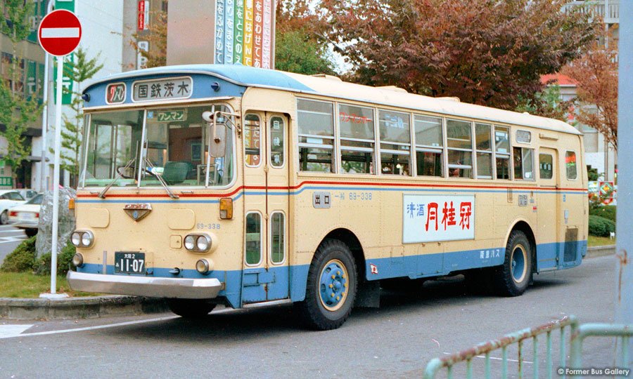 Former_Bus's tweet photo. 30年位の前の路線バス・観光バスの写真を集めた「Fomer Bus Gallery」のPRアカウントです。阪急バスのページを追加しました。
https://t.co/YwFdeojvVG
#阪急バス #いすゞ #BU10 #昭和44年式 https://t.co/8EnzLNglU1