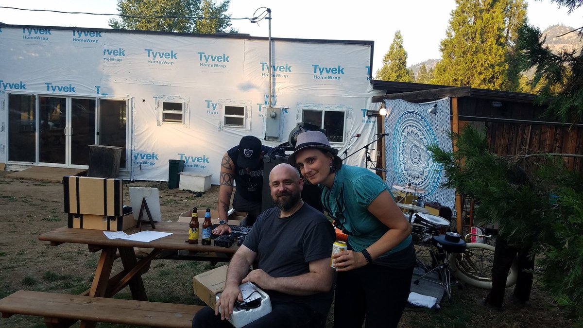 themaili's tweet photo. Setup at Williams, w/ Aurelia of #IntuitiveCompass who set up the show. She & Jason are so freaking incredible. <3 #DebauchTheWestCoast2017 https://t.co/Ef2L3f6YI9