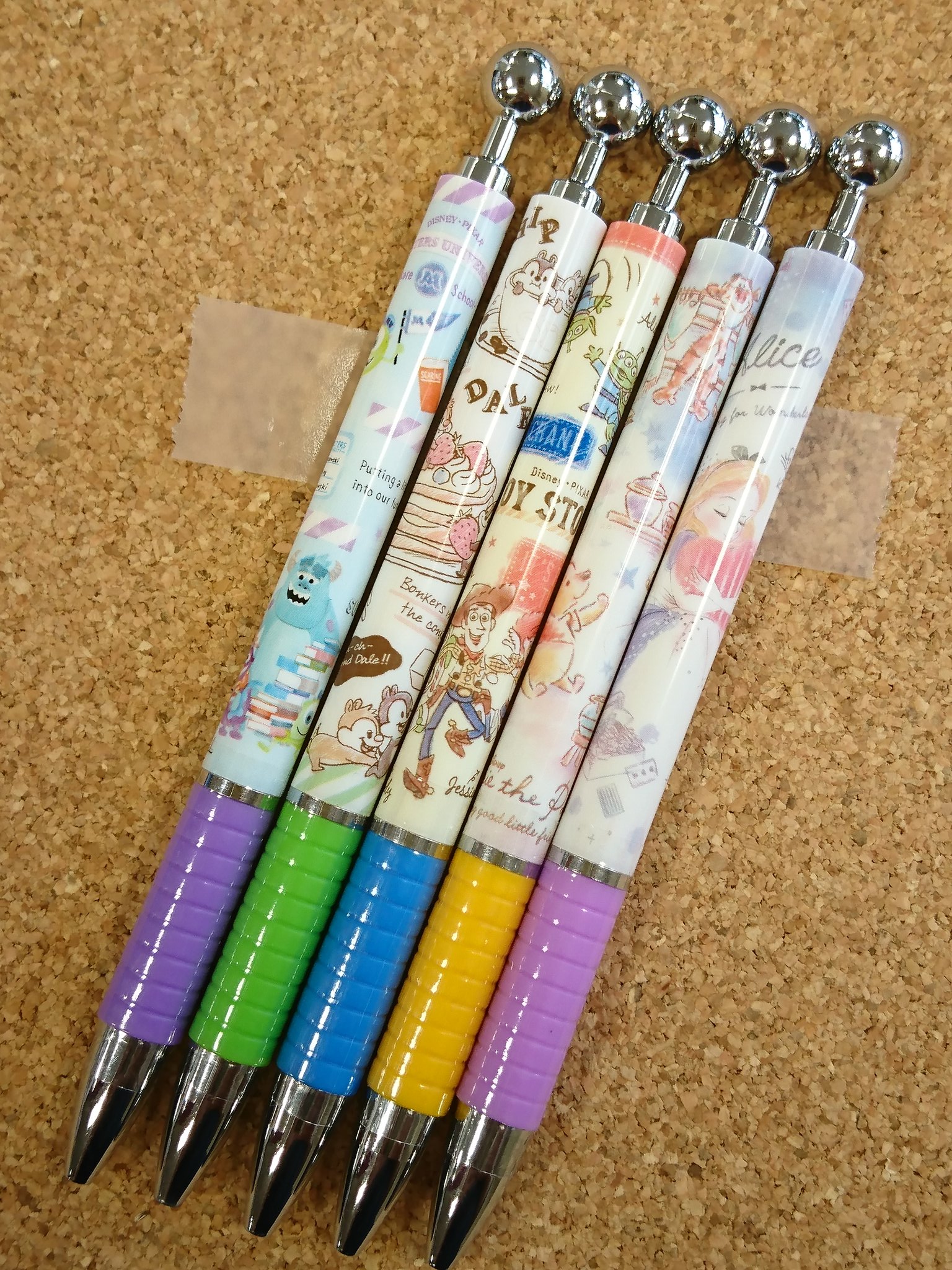 長島文宝堂conte カミオの可愛いシャープペンのご紹介 ᴗ 軸にはディズニーの仲間達のイラストが ５柄揃ってます １本１８０円 税で す٩ ˊᗜˋ و カミオ シャープペン ディズニー 文具 コンテ T Co Ok1vxnhogk Twitter