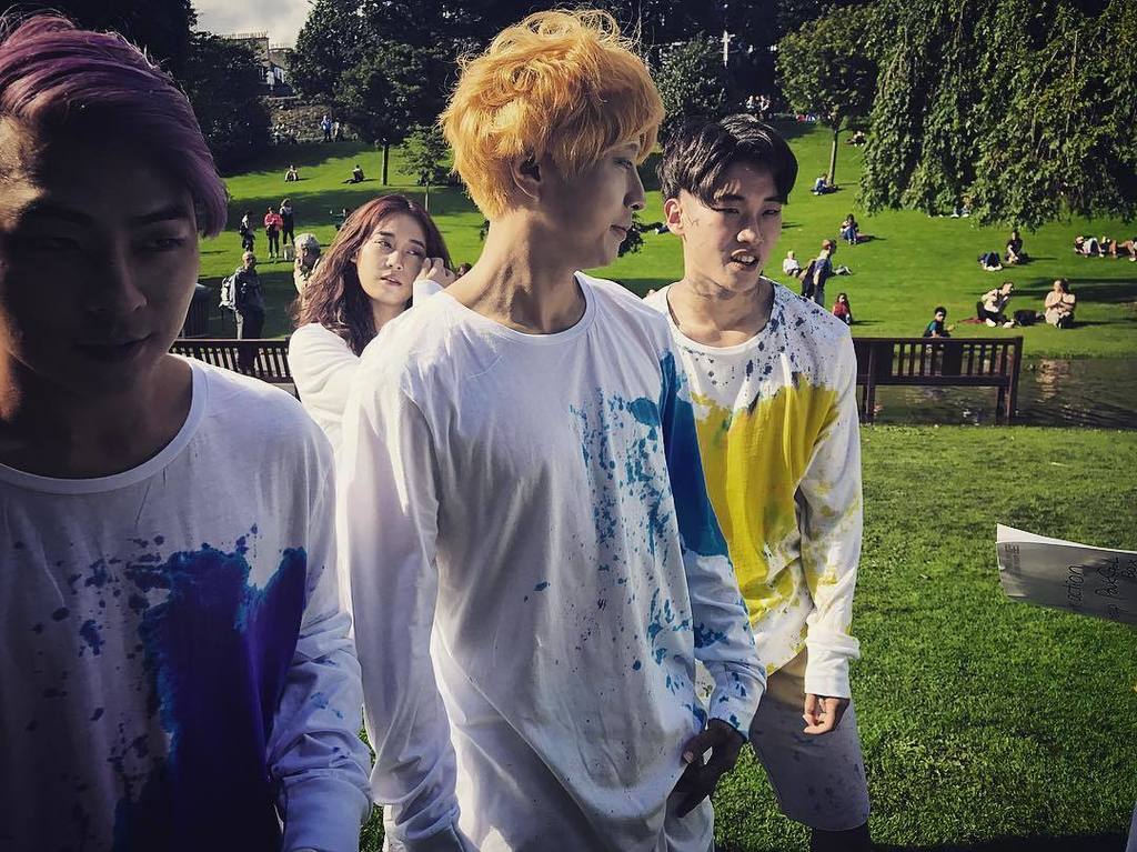 tmcgvideo's tweet photo. Out filming Korean acrobatics and dancers #parkgolbox today. Sun shone bright as Backstreet Boys swag was covered … https://t.co/dxPYXtDsjN https://t.co/3BpoytbIcZ