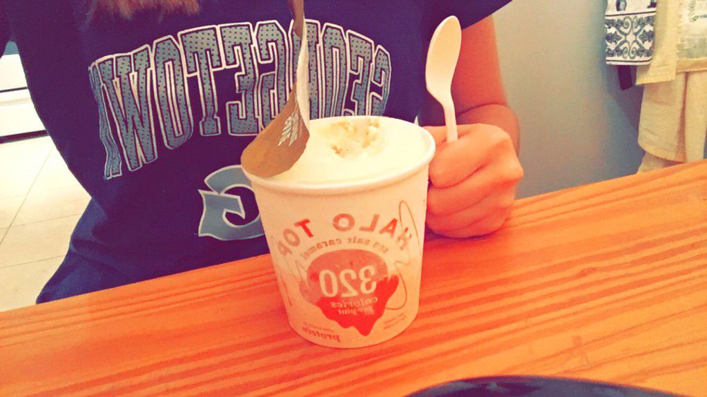 Lady_Isabelle1's tweet photo. My body is ready #HaloTop https://t.co/vAGBMabxaA