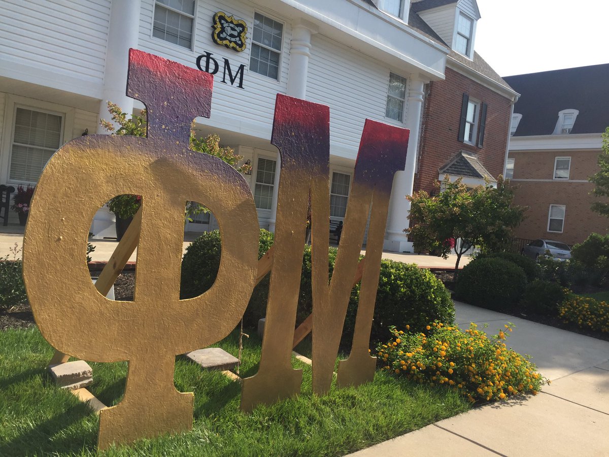 MUfeelin22's tweet photo. We are so blessed to have such amazing chapters on our campus! GROUP 22 HAS VISITED EVERY HOUSE!! #MIZPHA17 https://t.co/8Rhq7KOxxy