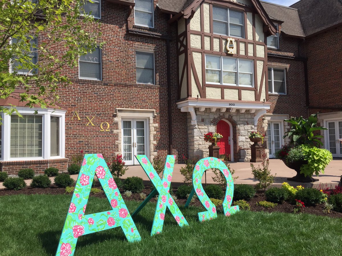 MUfeelin22's tweet photo. Such an awesome day 2 of Open House Round!! Time to make selections!! #MIZPHA17 https://t.co/lVWPlQUfim