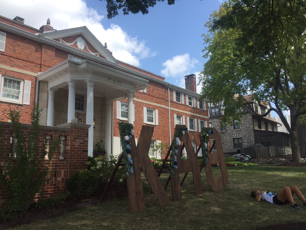 MUfeelin22's tweet photo. Such an awesome day 2 of Open House Round!! Time to make selections!! #MIZPHA17 https://t.co/lVWPlQUfim