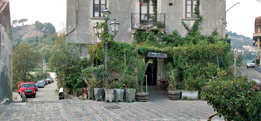 The Godfather: Filming Locations in Sicily dlvr.it/PfJQgF by <a href="/italyexplained/">Italy Explained</a>