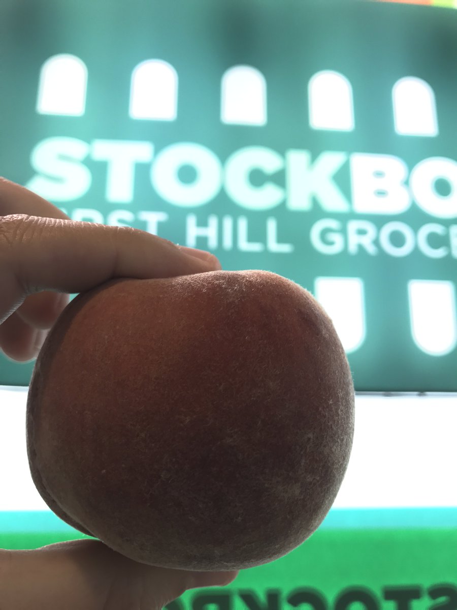 StockboxGrocery's tweet image. You don’t have to move to the country to eat a lot of peaches 🍑🍑🍑 #PeachesforMe #StockboxGrocery