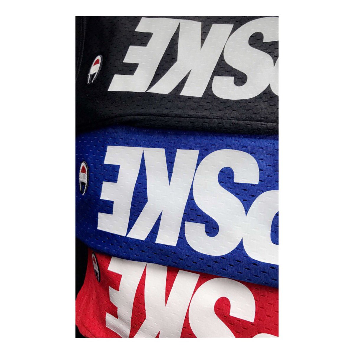 HIRVLDO's tweet photo. These shorts dropping today 😳🔥#guapske https://t.co/NuXHbL8218