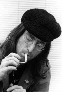 friseuringo's tweet photo. #JohnLennon - Hat, 1969.
Photo by #TomHanley https://t.co/fCGoGeHaPu