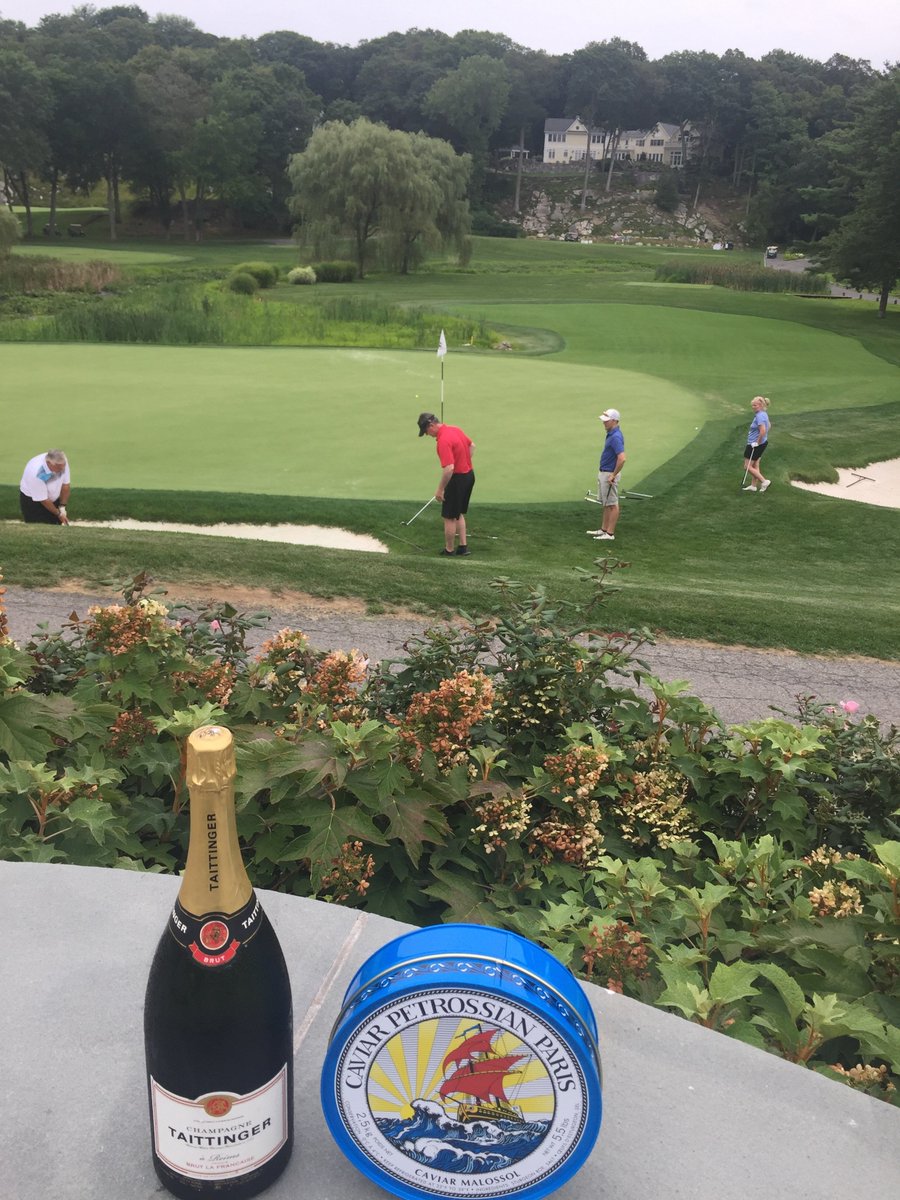 PetrossianNYC's tweet image. It was such a pleasure joining the #BurningTree Country Club yesterday. What would be #golf without @TaittingerUSA and #Petrossian #Caviar ?