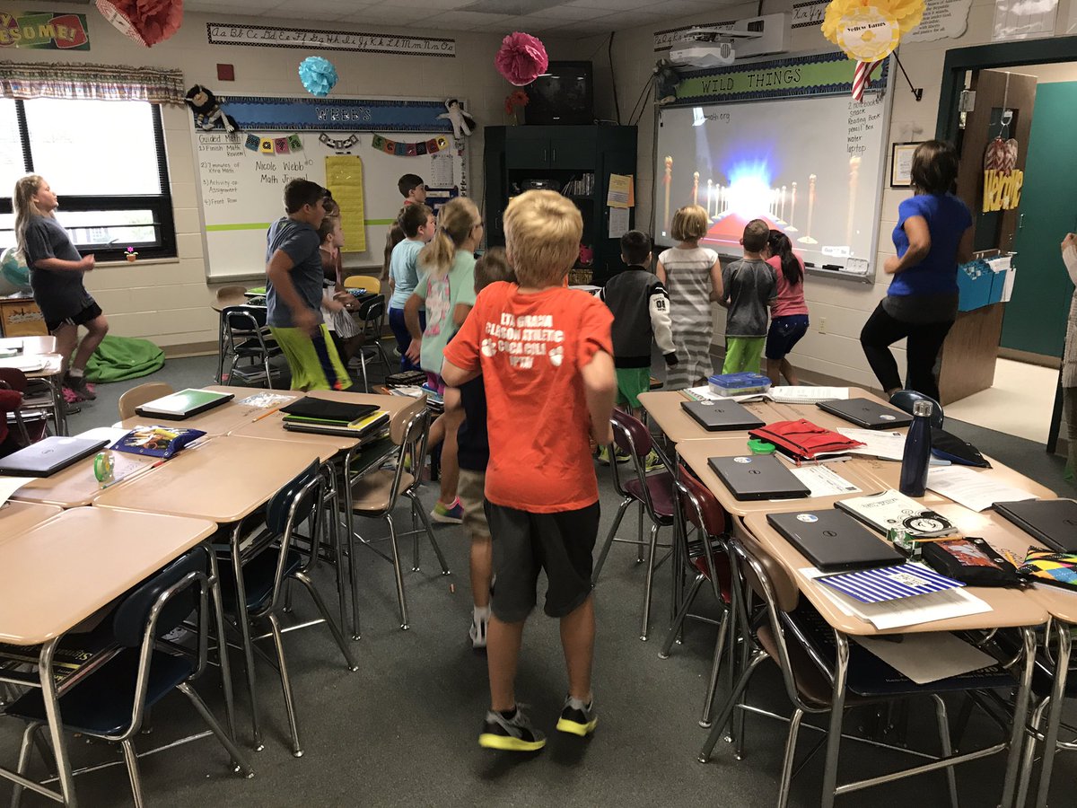 Webb_LR4thGrade's tweet photo. Rainy days call for exercising with Go Noodle #firstdayofschool rainraingoaway#jcityTNschools https://t.co/yrUqY4o21R
