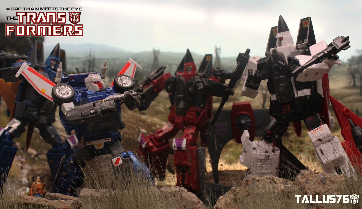 Tallus76photos's tweet photo. Get out of here Raoul. I'll follow soon.
#Transformers #Raoul #Tracks #coneheads #seekers #Yesmodels #masterpiece #takara https://t.co/IvzLEO0FCz