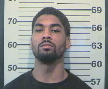 Bob_Grip's tweet photo. Former #FugitiveFiles suspect Darnatheus Richardson arrested https://t.co/5zIRrDwY0F