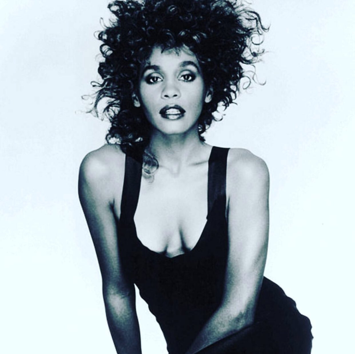 Happy belated birthday to one of my favorite artists from back in the late 80s, Whitney Houston.       