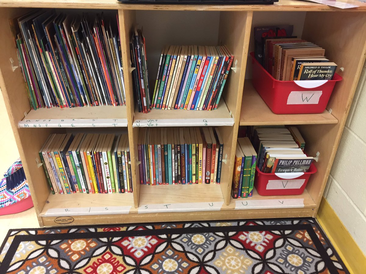 LeslieThier15's tweet photo. So blessed to have pre-labeled books for a leveled library this year! Balanced literacy PD rocked! #LPEPawsUp #leveledlibrary https://t.co/6qcDF2rBgB