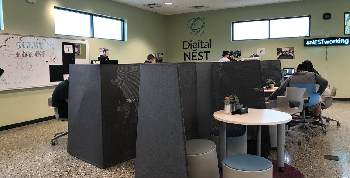 csinthree's tweet image. Shout out to the @DigiNEST Salinas branch and @jacobotech for loaning 10 laptops to our students during this summer&apos;s @Google CSSIx program!