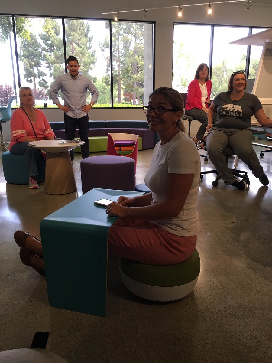 CarolNenni's tweet photo. One Workspace #WCSDHero https://t.co/o6Wv1GgsTI