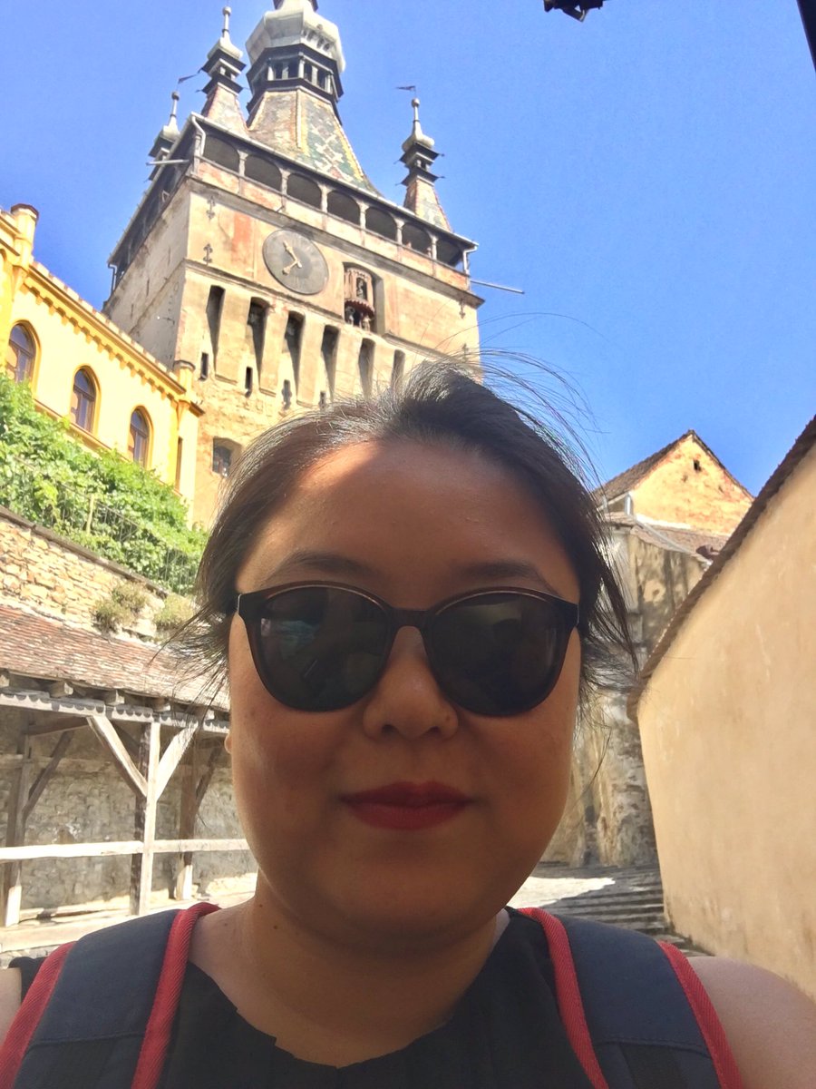 Loch_Madness's tweet photo. Juste parce que j'ai envie #selfie #Romania #Sighisoara #asiantwitter #myfatface #bisous https://t.co/afa5SiCZN3