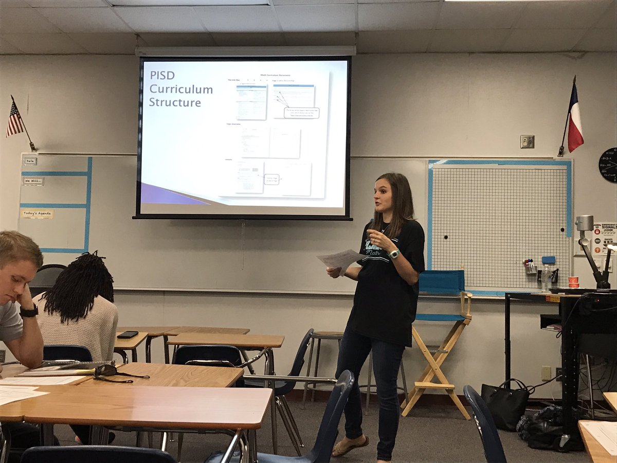_bossydossey's tweet photo. @Whittington8th did an awesome job in the 8th grade curriculum update! #Rennerlearns https://t.co/aFTsIX5EAb