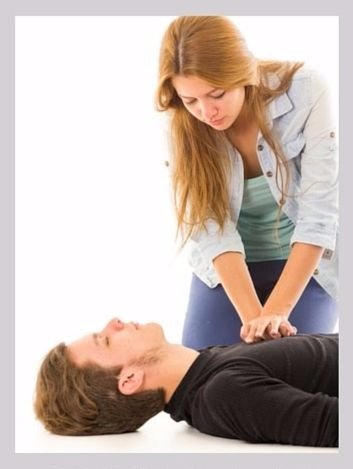 patchupkit's tweet image. This new CPA "Hands-Only" practice may save a life of a loved one having a heart attack. Learn it here&amp;gt; patchupkit.com/new-training-f…